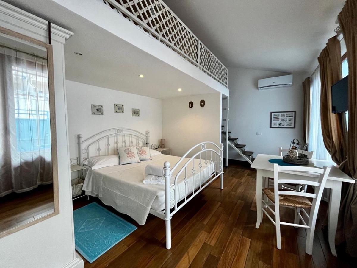 Palmasera Charming Rooms กาลาโกโนเน ภายนอก รูปภาพ